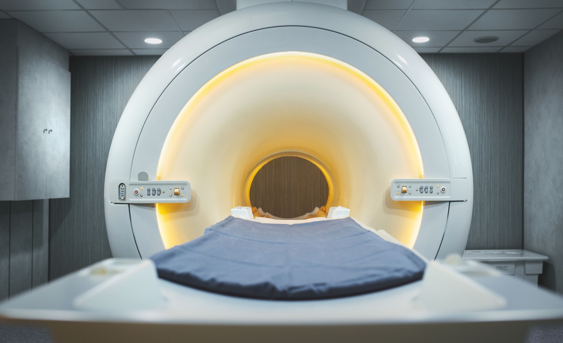 Equipo de resonancia magnética de última generación en León Scanner, diseñado para ofrecer imágenes precisas y detalladas.